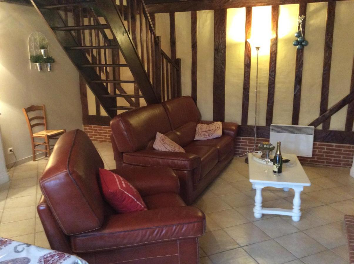 La Charetterie Villa Canouville ภายนอก รูปภาพ